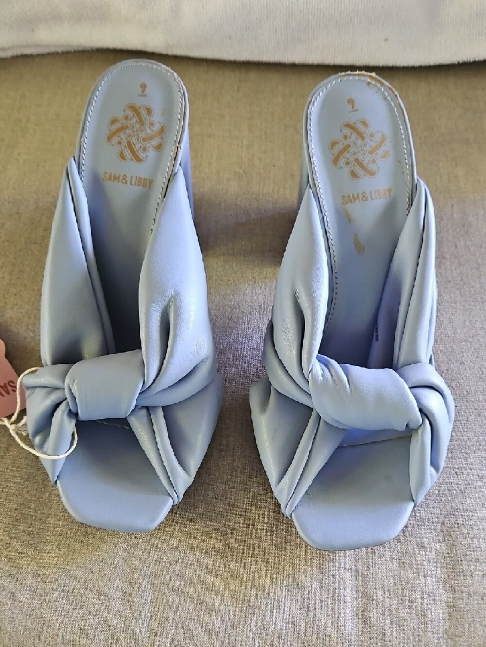 Sam & Libby Knotted Slide Block Heel Sandals in Light Blue 9 - Picture 2 of 11